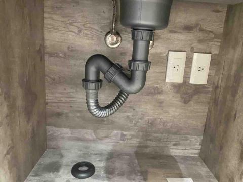 鍾采 - 提籠安裝✅
施作完成後，皆有師傅試水、檢查有無漏水