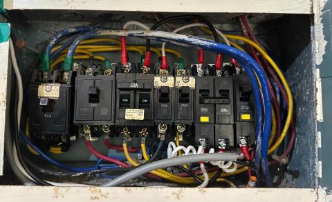 游尚仁 - 新增電源110V、220V