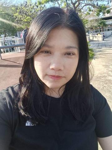 提供訂做戒指服務的專家張淑惠