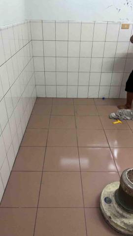 慈恩專業清潔 - 慈恩專業清潔

案場說明：梓官區洗石清潔(洗石後)

?服務地區：?高雄

✅服務項目：
1️⃣居家清潔（長期定點清潔）
2️⃣分租清潔
3️⃣退租清潔
4️⃣交屋清潔
5️⃣空屋清潔
6️⃣重點區域清潔（如：廚房 浴室 臥室）
7️⃣大樓清洗水塔以及公寓清洗水塔
8️⃣水塔清洗
9️⃣浴室洗除垢清洗
?廚房油汙清洗
1️⃣1️⃣水冷空调水塔清潔
1️⃣2️⃣5~15灑水車出租、工程用水、
園藝澆花、道路清洗、抑制揚塵、自來水運送
1️⃣3️⃣消毒除蟲
1️⃣4️⃣清運清潔
1️⃣5️⃣ 窗型及分離式冷氣