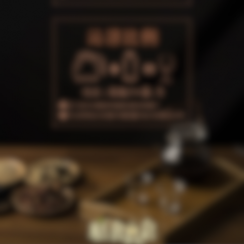 Vivian - 根據品牌調性，協助品牌拍拍攝一系列形象照片，並製作品牌小卡搭配產品一同出貨，提升顧客共感。