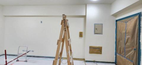 秝研油漆 防水工程 - 新竹縣竹北市，社區：蔚藍雅筑，全室虹牌乳膠漆（百合白）不含天花板+除霉+防水+浴室矽立康，施工中