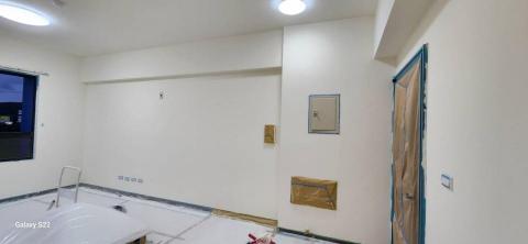 秝研油漆 防水工程 - 新竹縣竹北市，社區：蔚藍雅筑，全室虹牌乳膠漆（百合白）不含天花板+除霉+防水+浴室矽立康，施工中