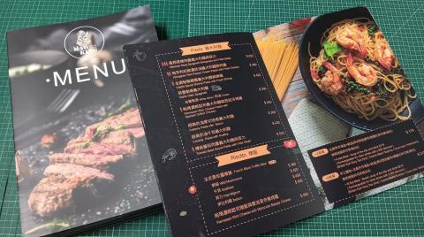 石文君 - 大尺寸菜單，讓您的美味佳餚更出色。