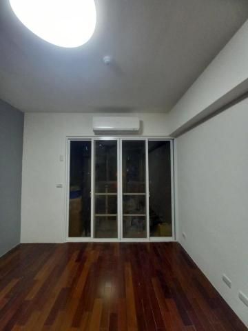 秝研油漆 防水工程 - 新竹市社區：慶華綠晶 全室乳膠漆+跳色油漆+門框噴漆虹牌鄉居+I白+司曼特燕麥黃+得利女裝灰+廁所矽酸鈣板上漆+矽立康，完成品