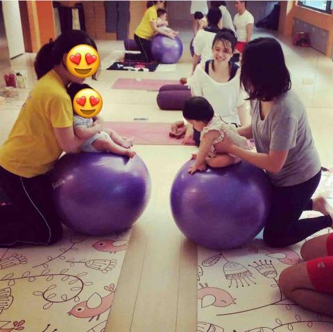 施盈如 Lucy - 寶寶瑜珈