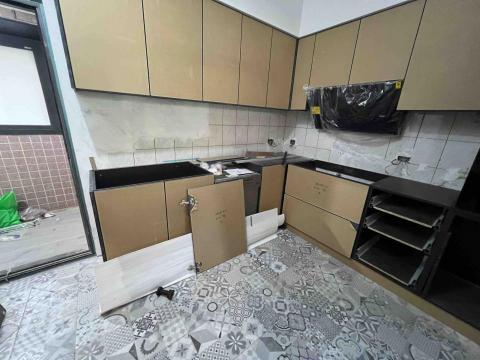 鍾采 - 現場丈量&打板無需收取費用