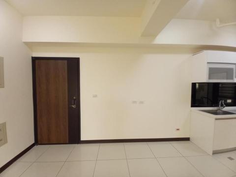 秝研油漆 防水工程 - 新竹縣竹北市，社區：蔚藍雅筑，全室虹牌乳膠漆（百合白）不含天花板+除霉+防水+浴室矽立康，完成品