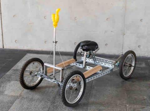 郭易威 - 學校作品（移動裝置）
作品名稱：一度讚