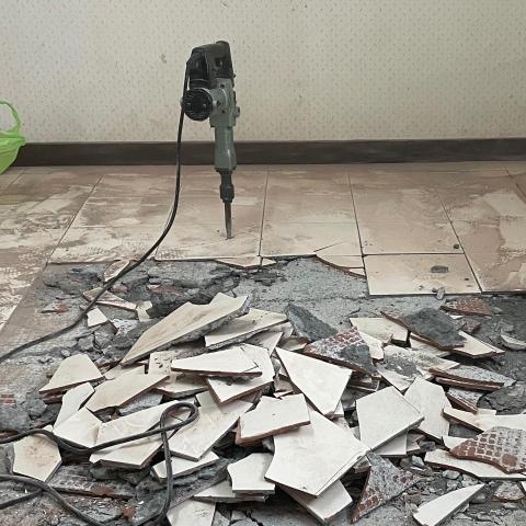 提供打石服務的專家陳誼鋒