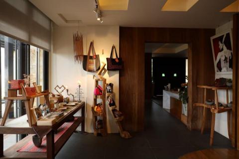 維斯特設計 - 民宿-大廳陳列