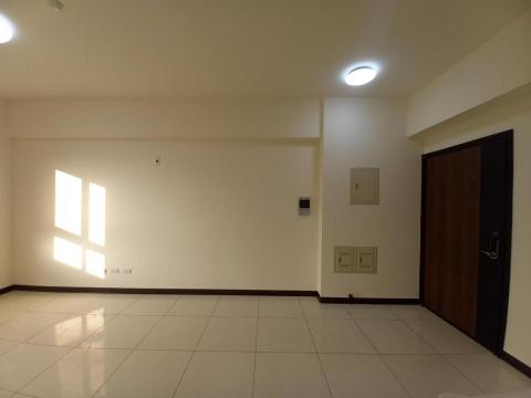 秝研油漆 防水工程 - 新竹縣竹北市，社區：蔚藍雅筑，全室虹牌乳膠漆（百合白）不含天花板+除霉+防水+浴室矽立康，完成品