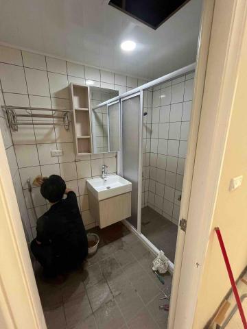 達鑫工程行 - 施工後浴室改造 客戶有堅持的品牌 選擇凱撒衛浴