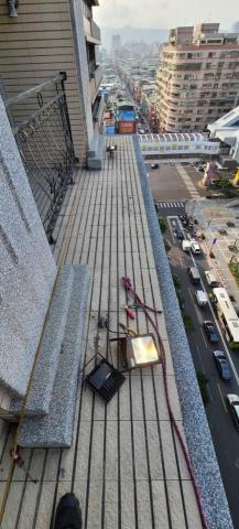 超耀眼外牆維護 - 高空外牆燈具更換