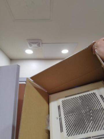 周昆興 - 浴室排風機修繕更新