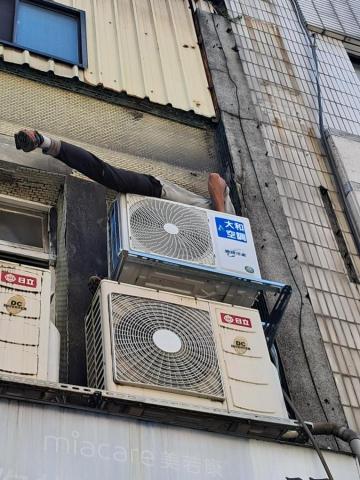 心安冷氣行  ＆傢俱搬運組裝 - 