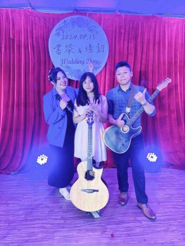 Sophie蘇菲 三語活動&婚禮&尾牙主持人 - 