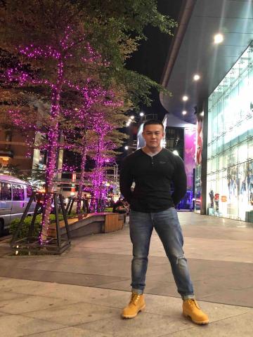 提供陽光高爾夫服務的專家李光輝