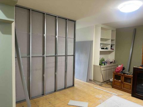 築孟工程 | 壁紙‧窗簾‧塑膠地磚‧SPC卡扣地板 - 