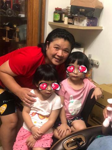 提供餐點服務的專家vivi