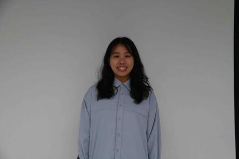 提供衝浪教學費用服務的專家李同學