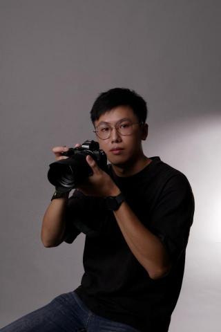 陳昱仲 - 拍自己