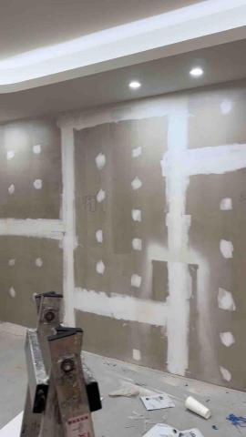 築孟工程 | 壁紙‧窗簾‧塑膠地磚‧SPC卡扣地板 - 