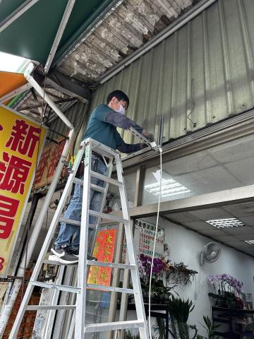 晨禾工程行 - 更換戶外照明