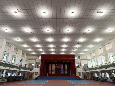 晨禾工程行 - 學校活動中心照明規劃完成