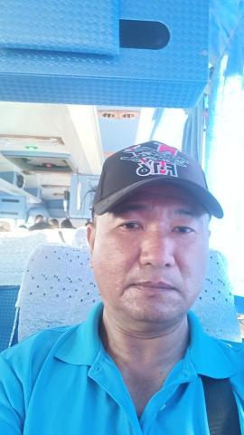 提供除草服務的專家傅生進