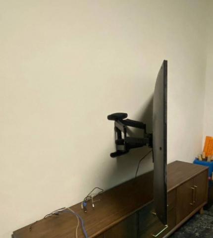 汎德生活服務 - 雙強化壁掛