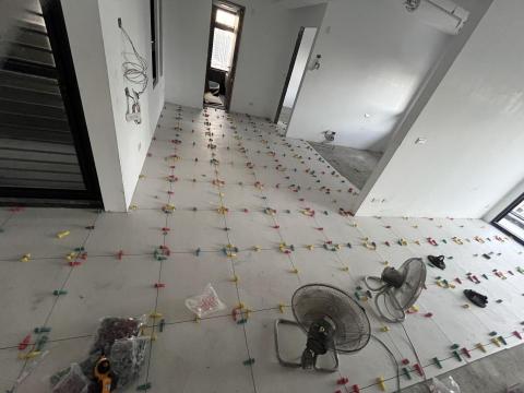 UN磁磚工程室 - 60x60全間地板硬底施工