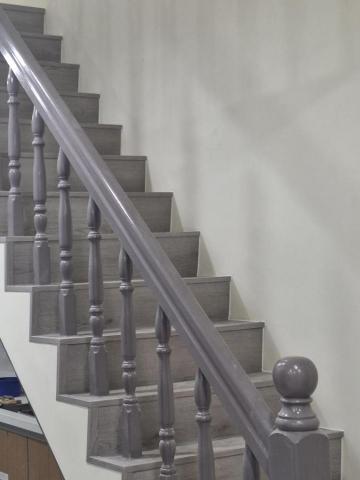 洪瑞鴻 - 扶手改色