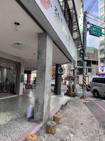 順富工程行（居家修繕》 - 水泥柱抹平完成圖