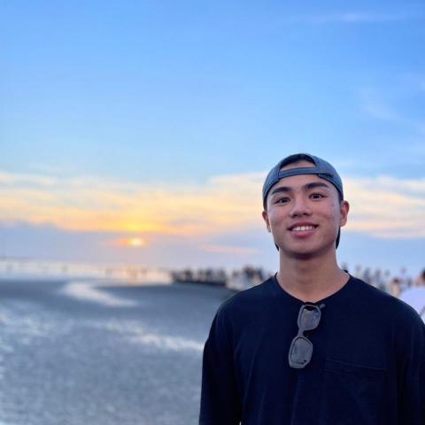 提供jlpt服務的專家周楷倫