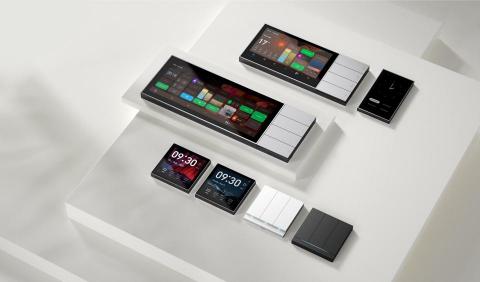 富芸科技有限公司 / 阿賢(Tim) - 嵌入式觸控面板與壁面開關