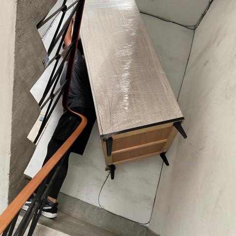 提供搬遷服務的專家繼任 鄭