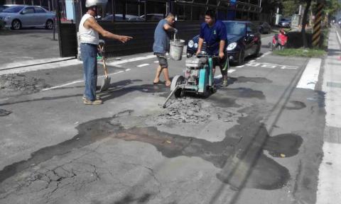 倫心實業有限公司 - 切路