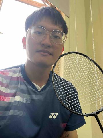 提供羽球規則服務的專家蕭伊成