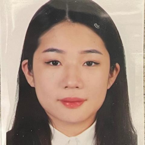 提供淡水修包包拉鍊服務的專家李穎