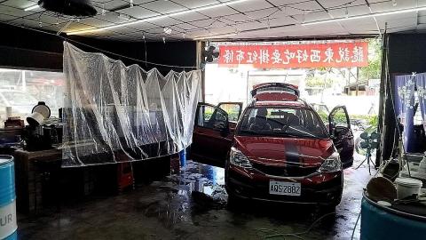 姚先生 - 洗車打蠟1200