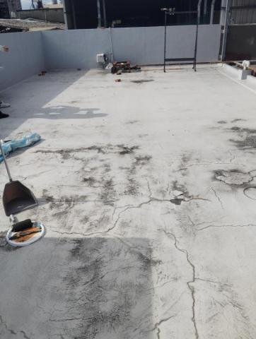 邑光防水隔熱工程 - 高雄三民區民宅施工案例（施工前地面破損照片）