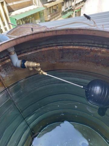 周昆興 - 水塔浮球開關安裝完成