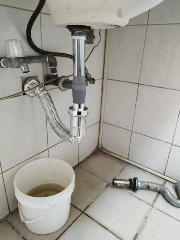 周昆興 - 洗手台排水管破裂修繕（後）