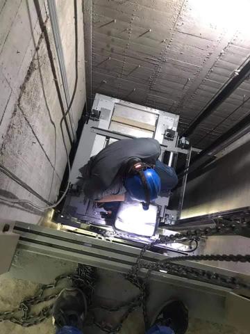 小偉外送&貨物運送&接送 - 