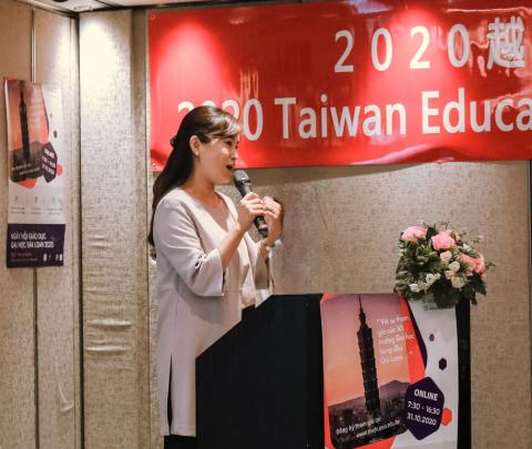 活動主持/會議司儀   J. J. - 說明及推廣活動