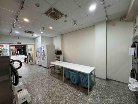 禕品有限公司 - 自助洗店面分刷施工完成