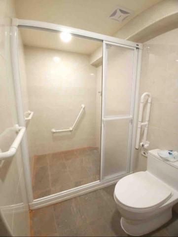 林信 - 浴室扶手安裝