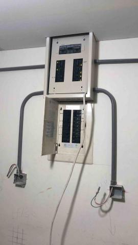 証崴水電 - 控制箱配置