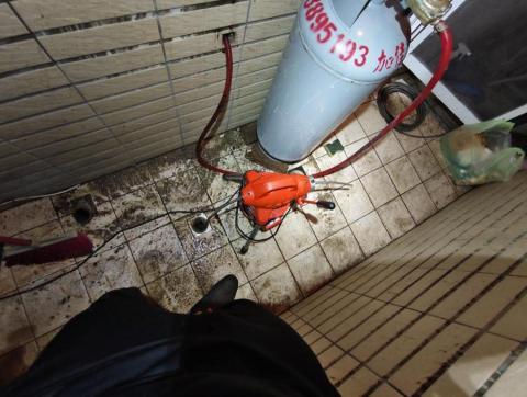 《速達通》水管包通\馬桶包通\各式水管堵塞 - 